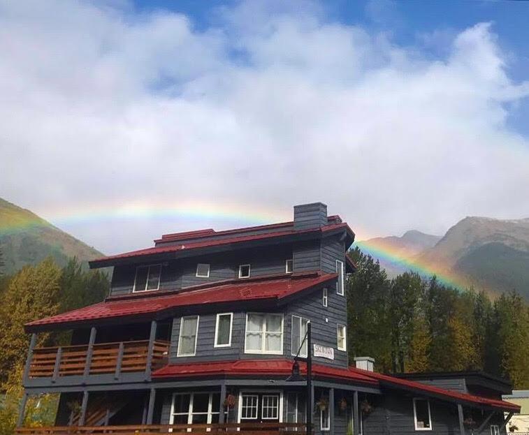 Ski Inn Girdwood Exterior photo