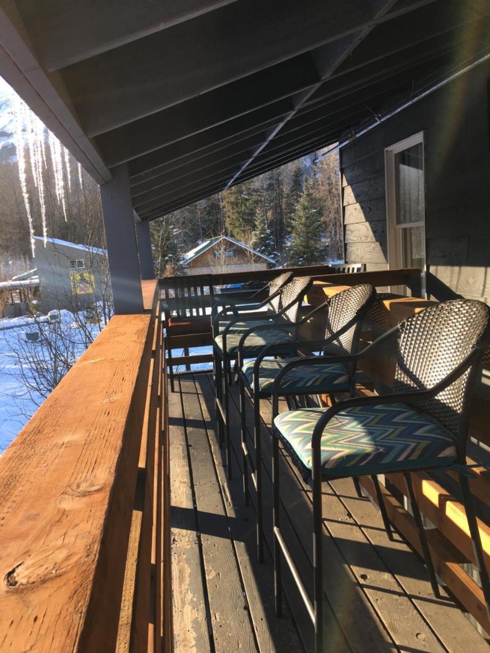 Ski Inn Girdwood Exterior photo